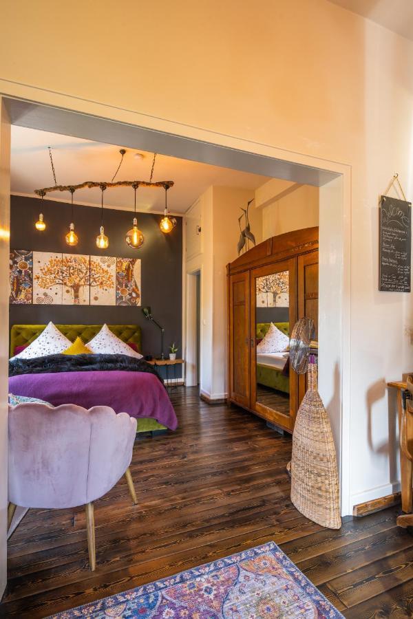 Boutique Apartments Benz I-Iii Бергиш-Гладбах Экстерьер фото